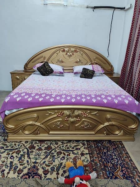 King size bed with dressing table, 2 side tables, 3 tables, TV trolley 1