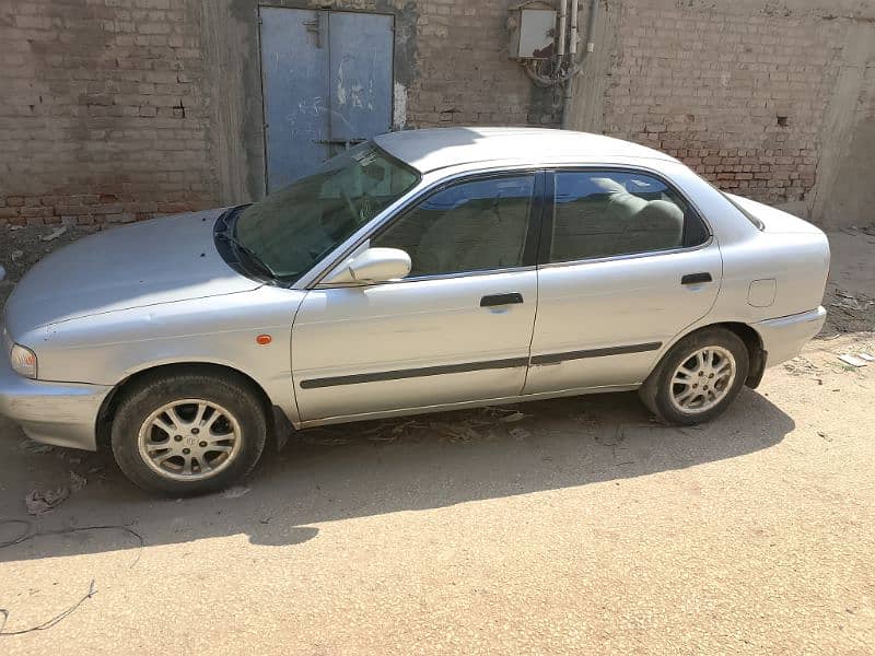 Suzuki Baleno 2002 5