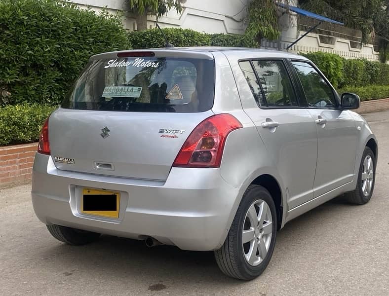 Suzuki Swift 2018 DLX Automatic 4