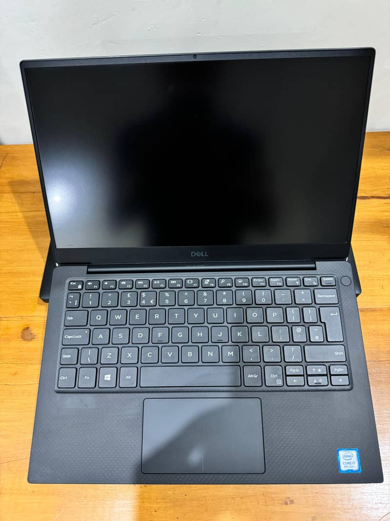 Dell XPS 13 9360 i5 8th gen 4