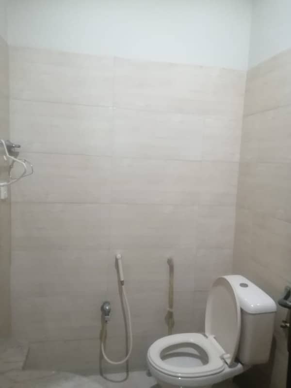 1 Kanal House For Rent In F Block Johar Town Lahore 4