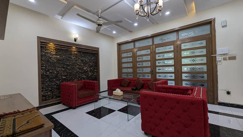 Twin Bedroom available for Daily Rent | Guest House Islamabad 4