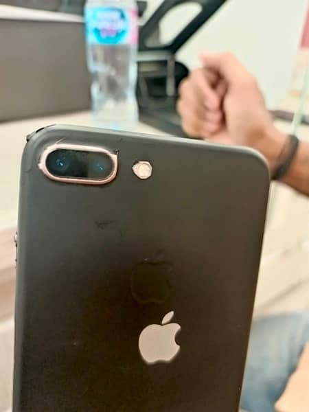 I phone 7plus 128GB Pta approved 1