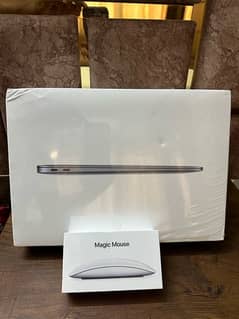 MacBook Air 2020 & Macgic Mouse