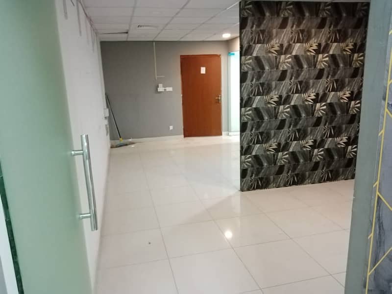 1150 Sqft Semi Furnished Office Available On Rent 7