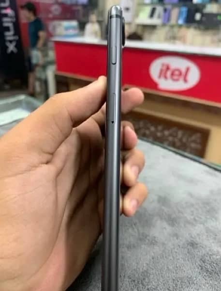 iPhone 8 Plus Non Pta 2