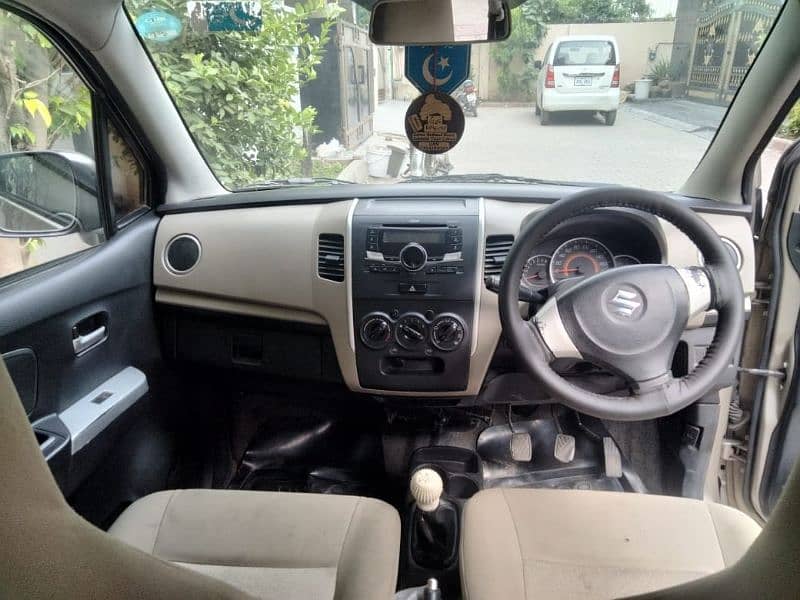 Suzuki Wagon R 2015 5