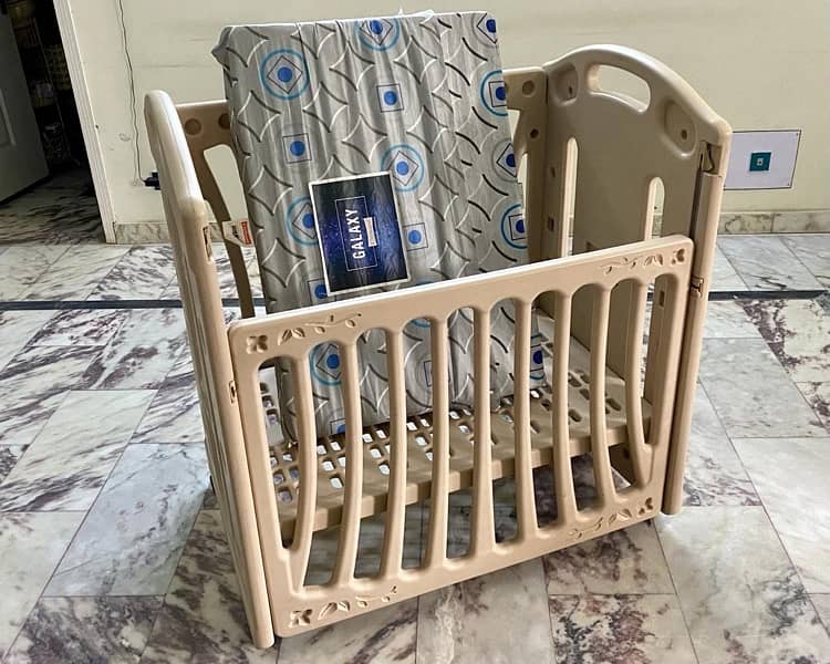 Baby Cot / Baby - Bed Imported & Lightweight 3