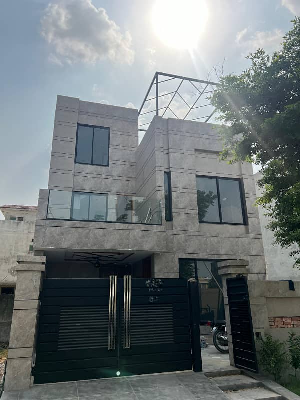 7 Marla Brand New House For Sale In Lake City - Sector M-7A Lake City Raiwind Road Lahore 0