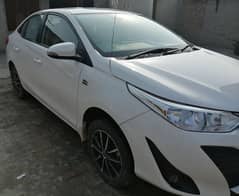 Toyota Yaris ATIV 1.3 CVT (2022)