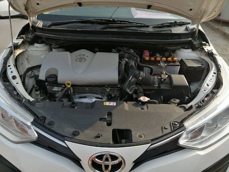 Toyota Yaris ATIV 1.3 CVT (2022) 9