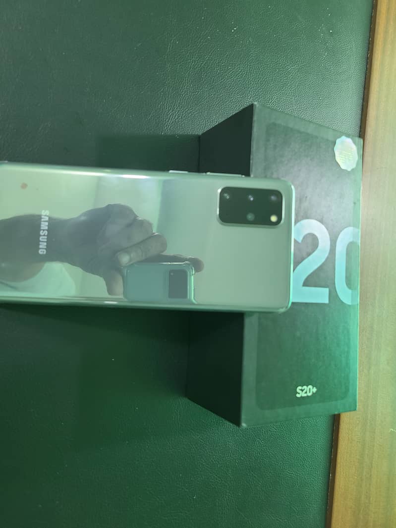 Samsung S20+ with box and all accessories Both sims officialPTA proved 2