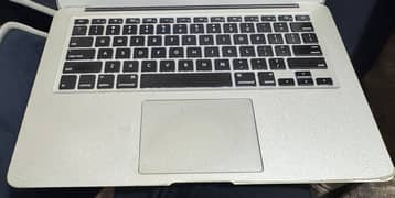 MACBOOK AIR (13 INCH)