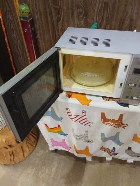 Dawlance Microwave 6