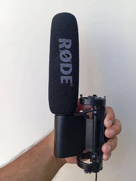 Rode  N3594 VideoMic Shotgun Boom Camera Mount Microphone 0