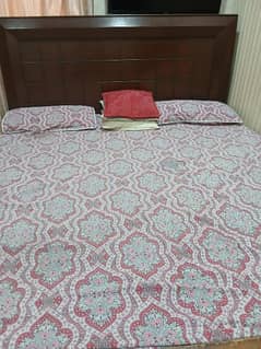 king size double bed side tables  with mattress 0