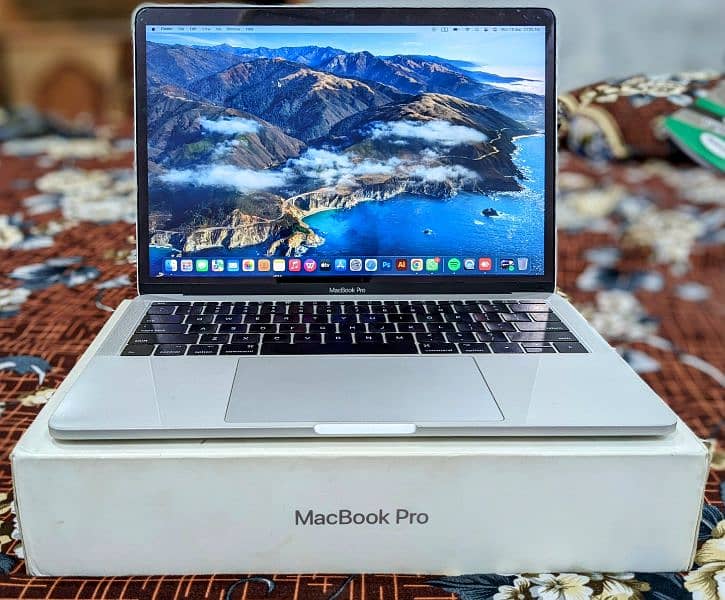 Macbook pro 2017 13 in 128GB 0