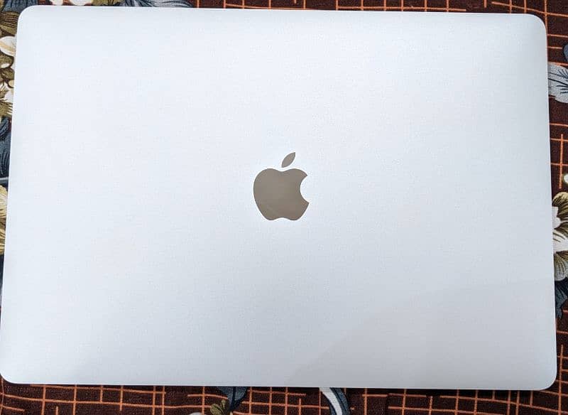 Macbook pro 2017 13 in 128GB 2