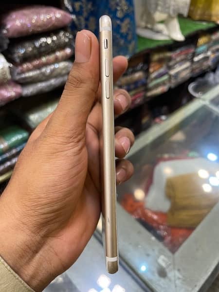 Iphone 7 plus pta Approved 2