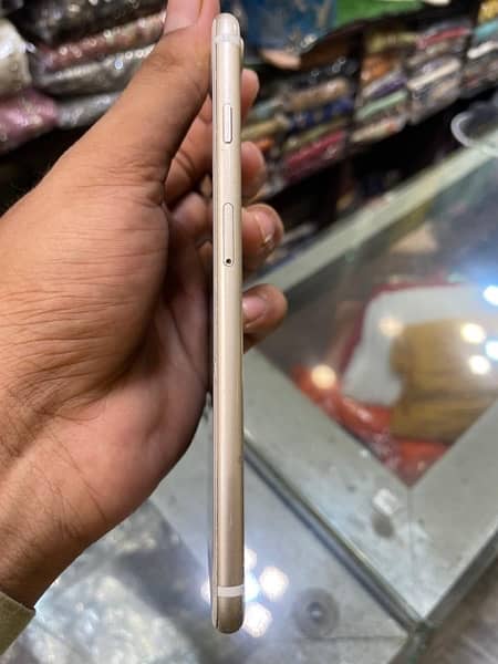 Iphone 7 plus pta Approved 4