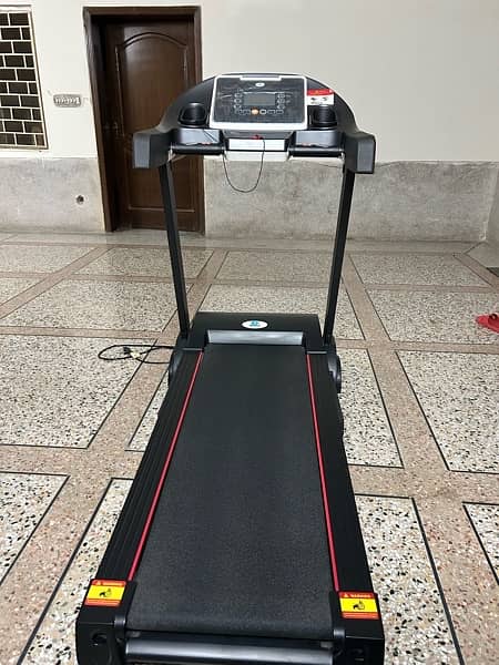 World Fitness Treadmill Auto Incline TM1750C 3