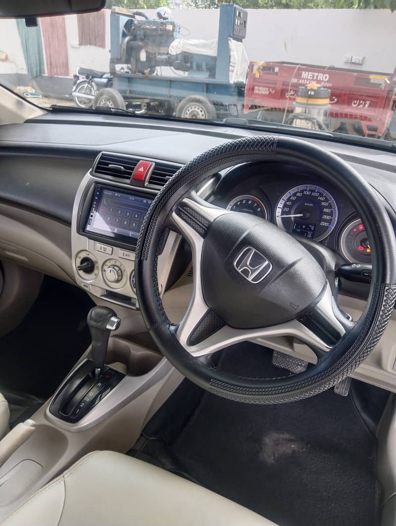 Honda City IVTEC 2018 Automatic 14