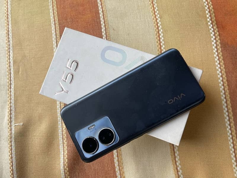 Vivo Y55 With box 2