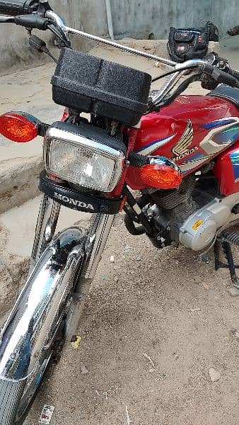 honda 125 karachi number  model 2021 and reg 2022 4