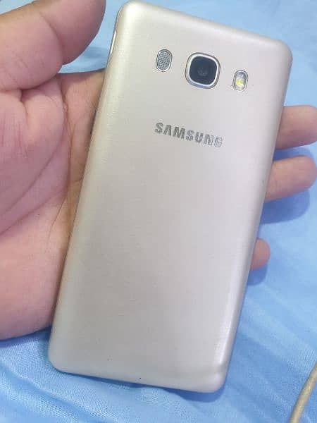 Samsung j5 2016 1