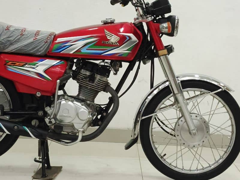 HONDA CG-125 MODEL 22/23 3