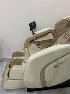 JC Buckman TMC 160 Massage Chair