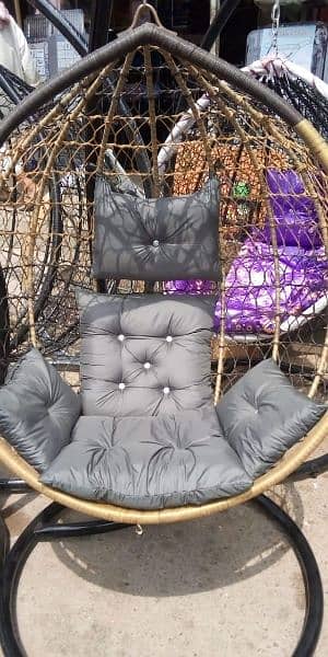 swing chairs in 16 gaje pipe with 120 kg weight capacity 7