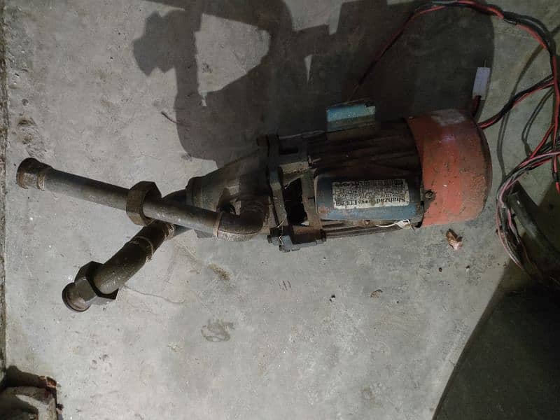 Shahzad water pump in good condition 1