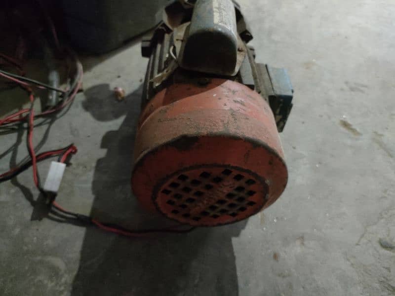 Shahzad water pump in good condition 3