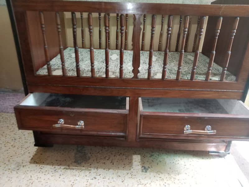 baby cot 2