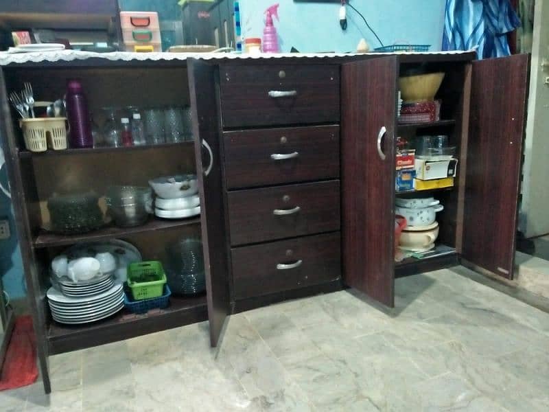 cabinet 4/6 1