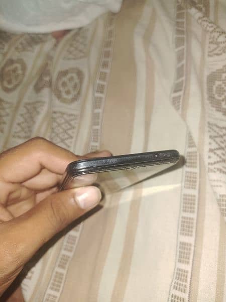 vivo v23e 8/128 condition 10/9 3