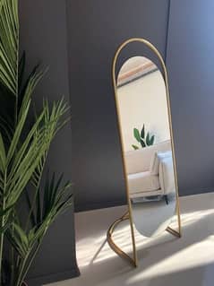 standing mirror