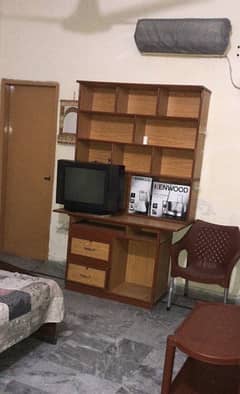 Just like new computer/study table in reasonable price