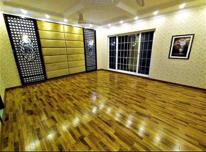 vinyl floor, wooden floor 13