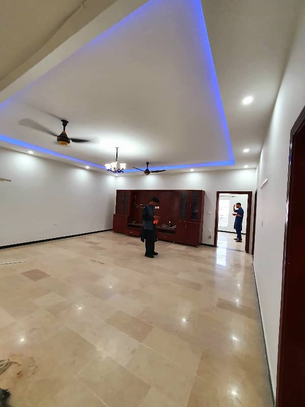 10 Marlas Upper Portion All Facilities Available Near Market & Kashmir Highway G-13 5