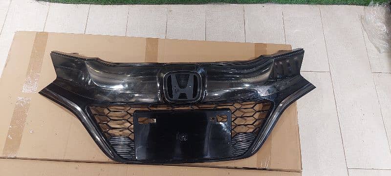 Honda vezel 2016 original show grill available 1