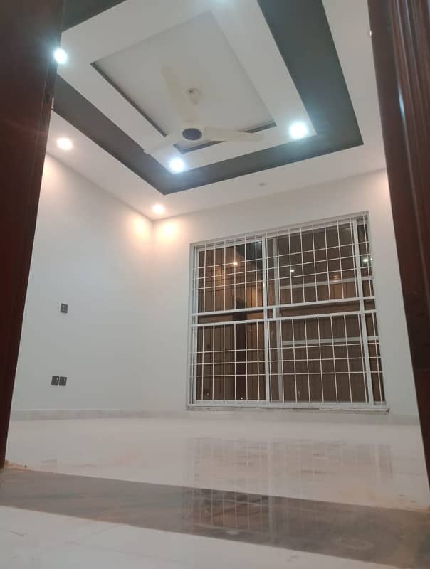 One Kanal Luxury Bulevard Corner House Available For Sale In G1 Block Bahria Orchard Lahore 17