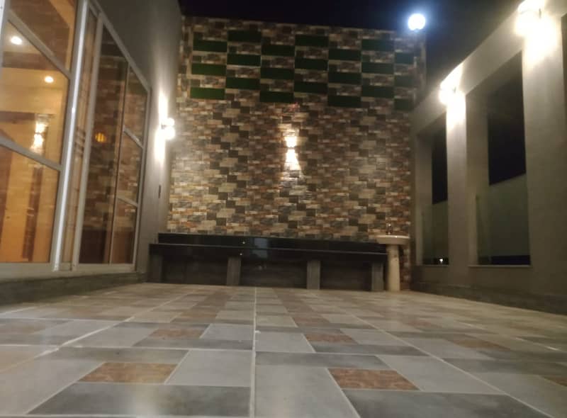 One Kanal Luxury Bulevard Corner House Available For Sale In G1 Block Bahria Orchard Lahore 21