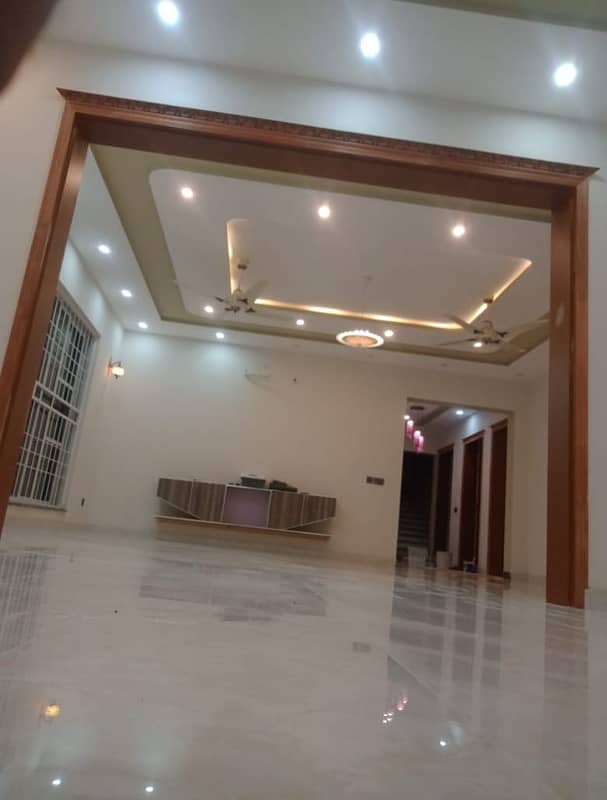 One Kanal Luxury Bulevard Corner House Available For Sale In G1 Block Bahria Orchard Lahore 29