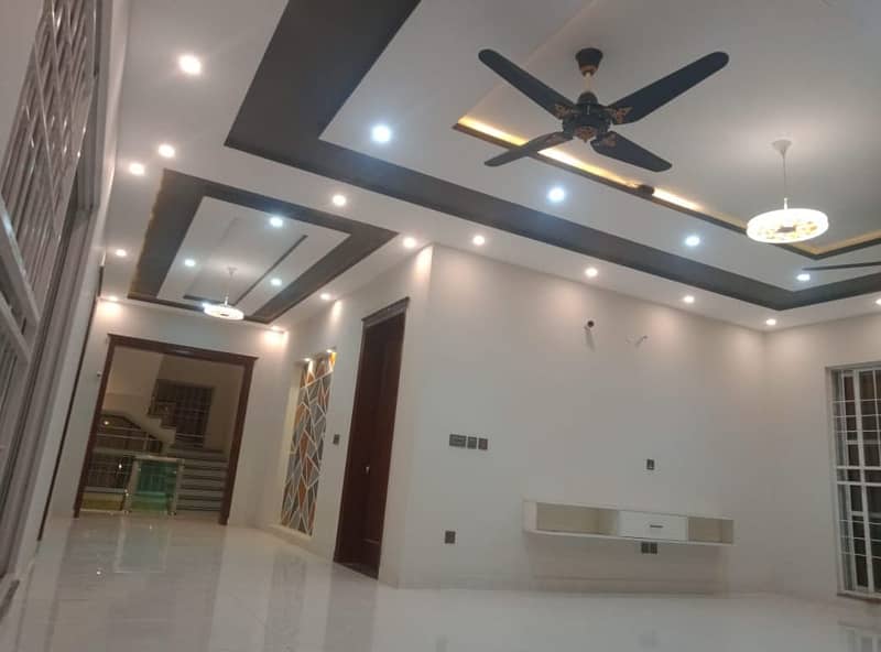 One Kanal Luxury Bulevard Corner House Available For Sale In G1 Block Bahria Orchard Lahore 39