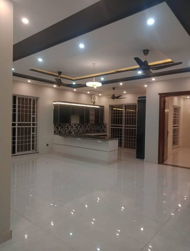 One Kanal Luxury Bulevard Corner House Available For Sale In G1 Block Bahria Orchard Lahore 44