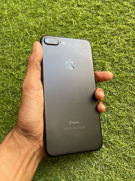 iPhone 7plus 128gb pta official approved all okay 0