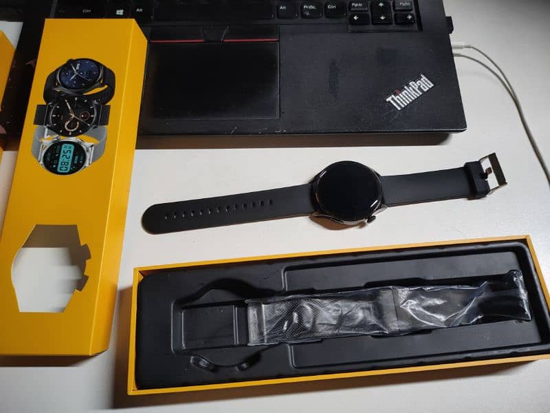 Smartwatch — New Box Packed 2