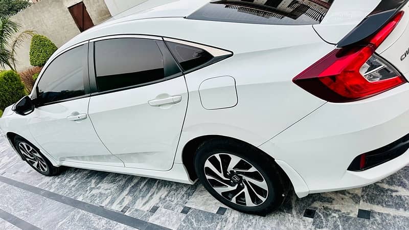 Honda Civic Oriel 2017 3